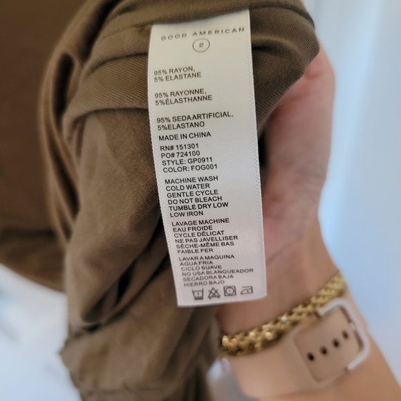 Good American Slinky Ruched Long Sleeve Midi dress Olive Green M Medium - Picture 10 of 10